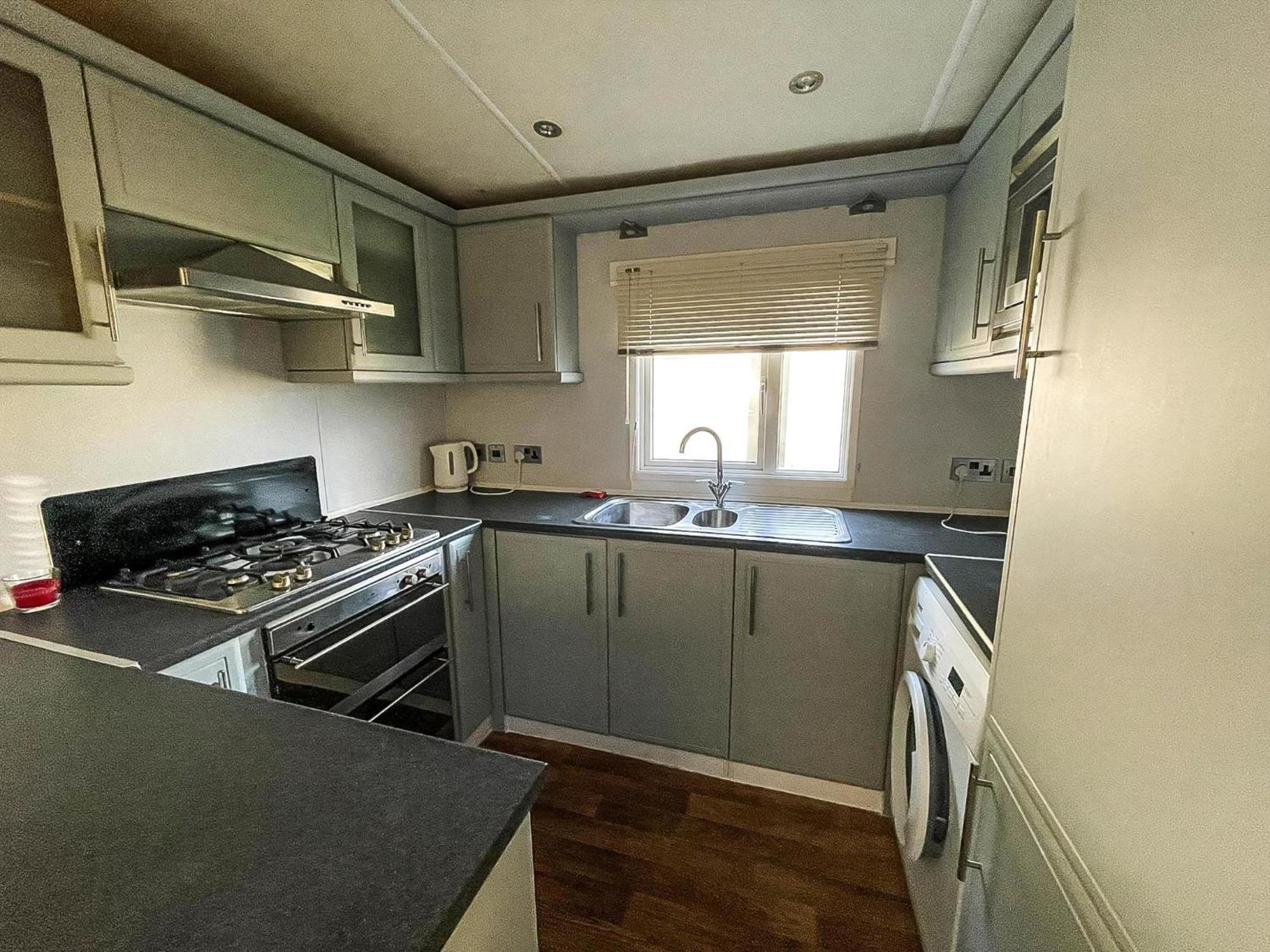 6 Berth Caravan For Hire At Seawick Holiday Park In Clacton-On-Sea Ref 27049Sw Zewnętrze zdjęcie
